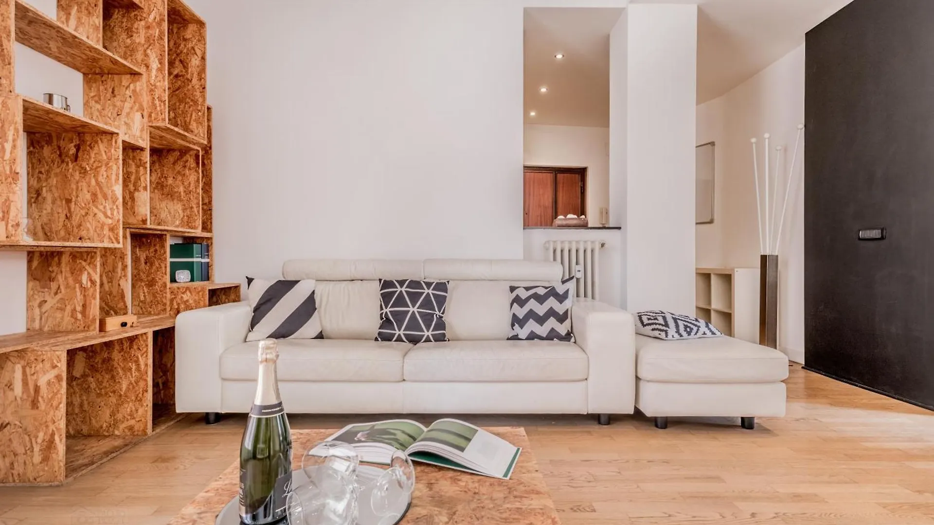 רומא Bbhome Bright And Elegant Metro Libia High Floor Flat